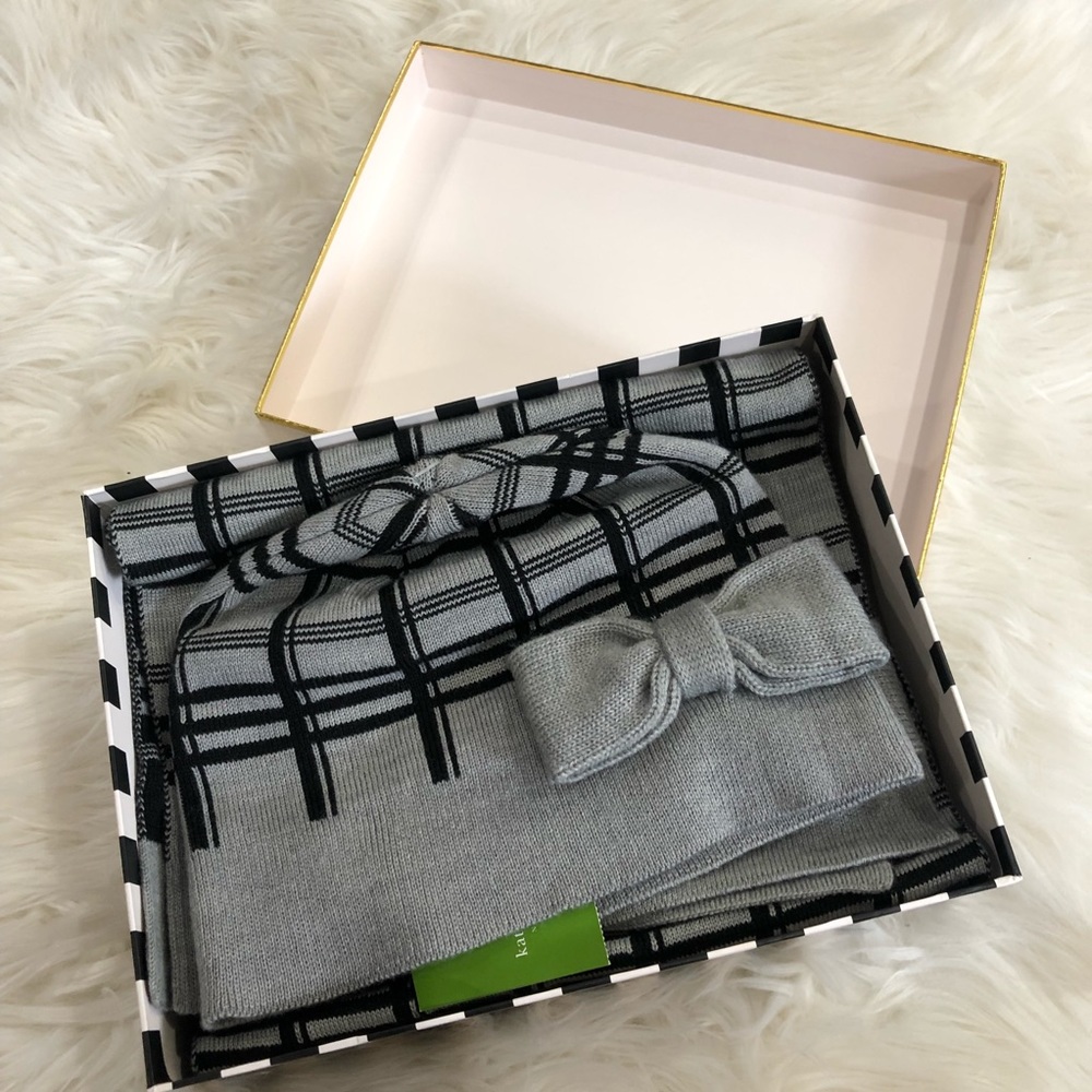 NWT Kate Spade Scarf & Hat Box Set